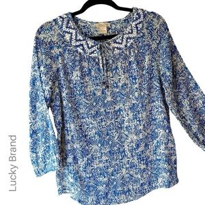 LUCKY BRAND NWOT EMBROIDERED BLUE PEASANT BLOUSE BOHO TIE FRONT 3/4 SLEEVE | SM